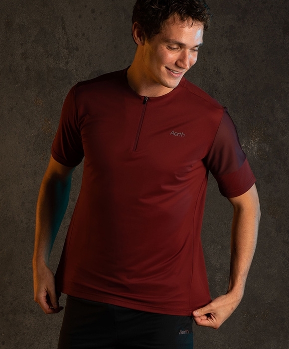 image détail tee shirt homme face image détail tee shirt homme face