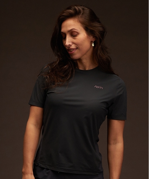 Aerth - T-shirt de running Aeroracer Tee femme de face