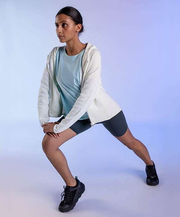 image sweatshirt femme en action